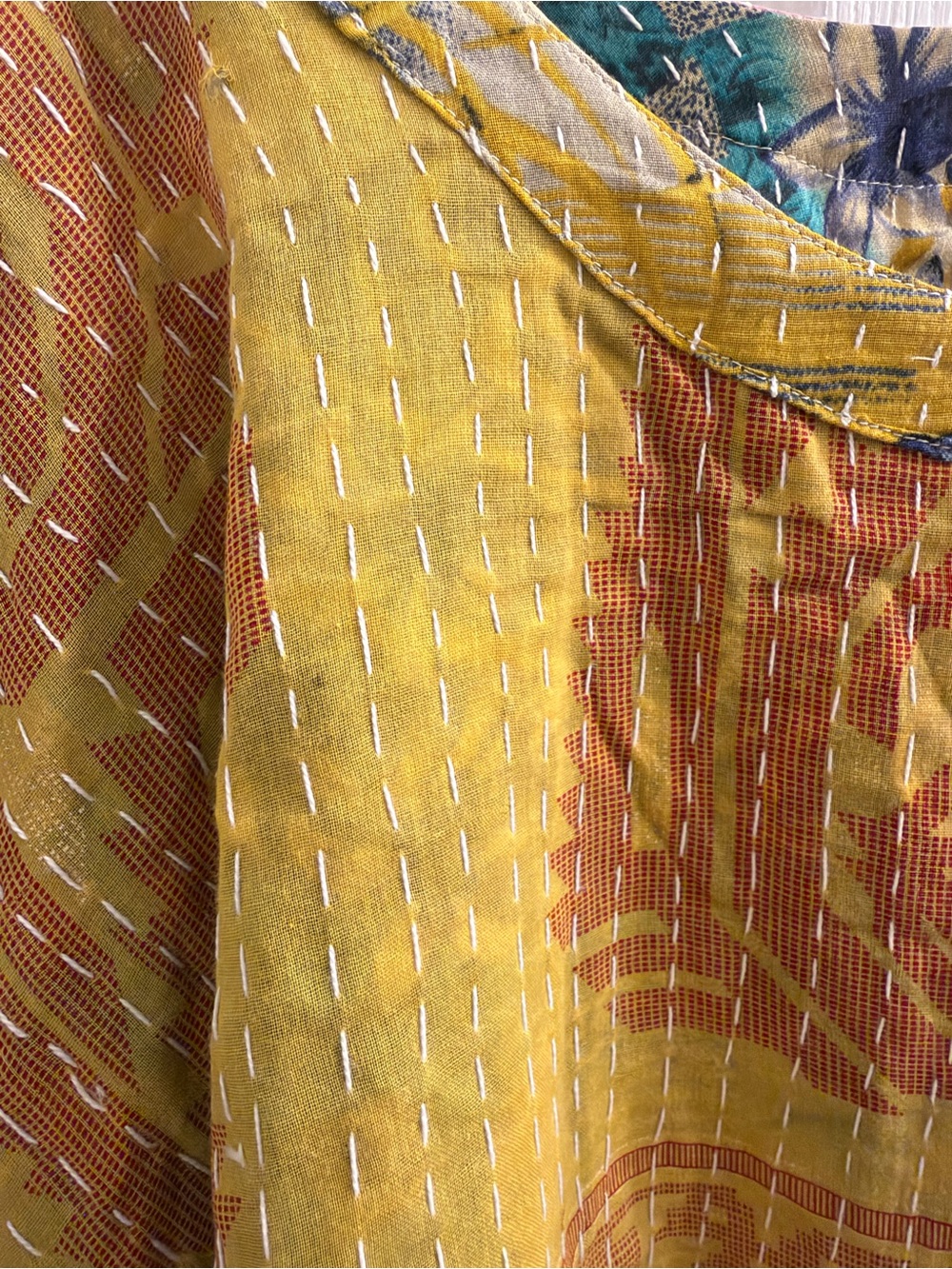 Reversible Kantha High-Low Top - Picture 7 of 8